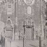 Provengono dalla scomparsa chiesa di San Pietro delle Fosse e, prima dell�attuale collocazione, erano posizionate ai lati del portale della Cattedrale